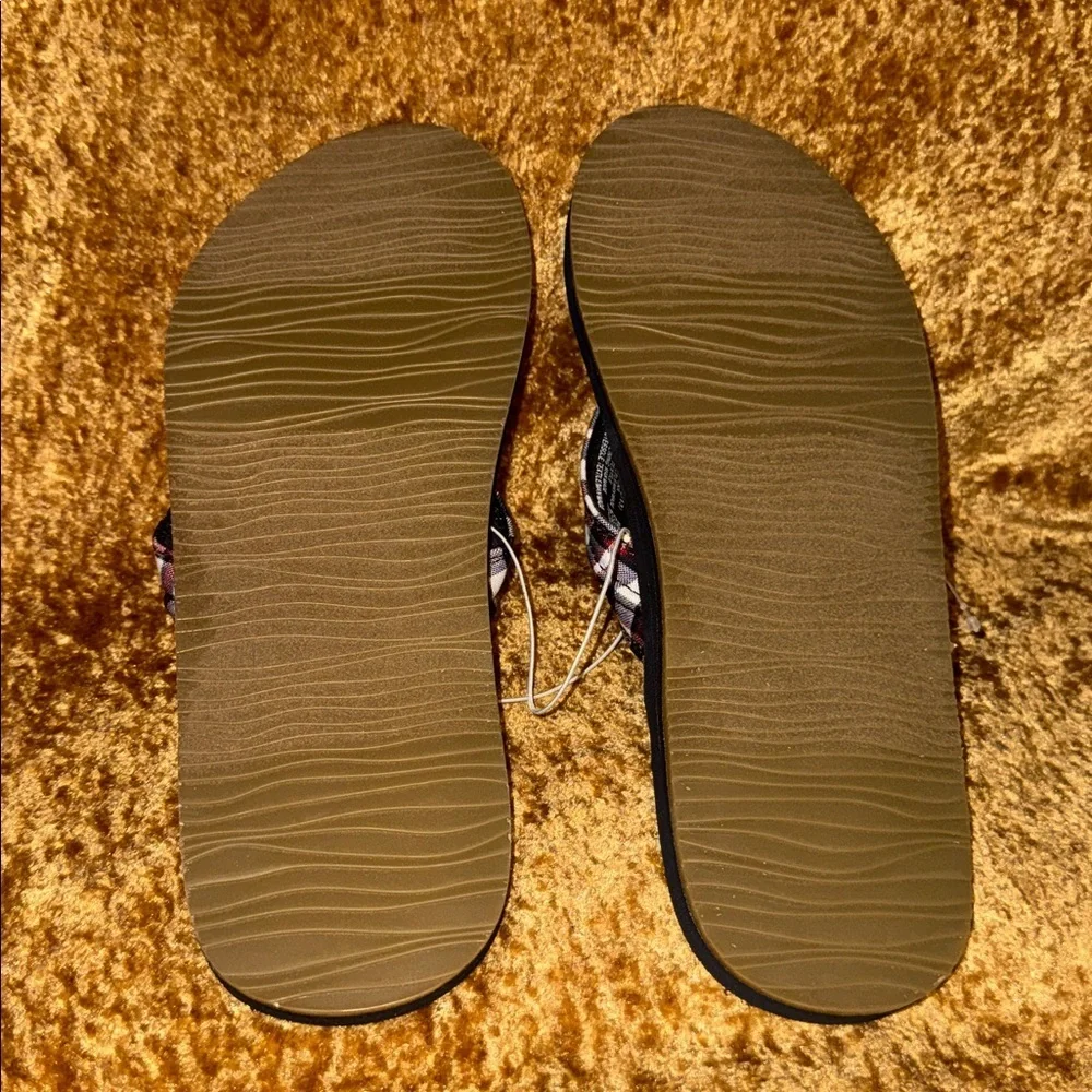 Sonoma Goods For Life Colson men's Plaid thong Summer sandals Large 10/11